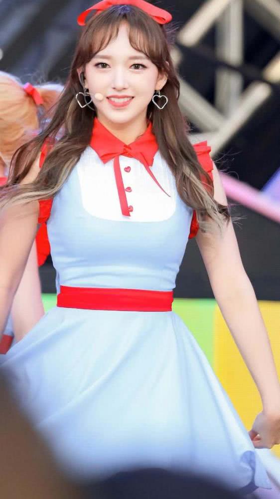 ʲô����΢�������������촩Ů��װ��֪����ԭ����Ҳ���Ժܾ���